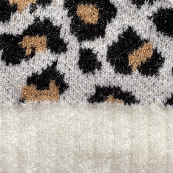 Anthropologie Cropped Leopard Sweatshirt - Picture 12 of 14